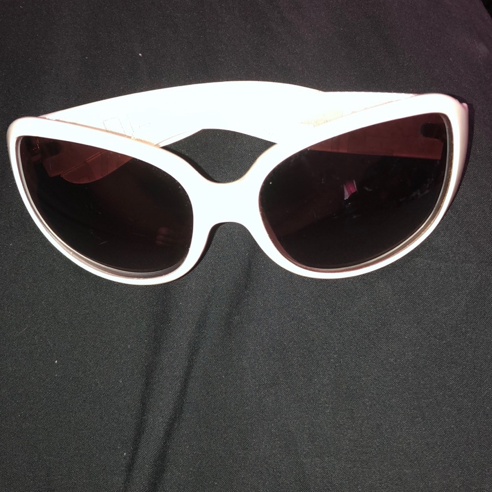 White shades